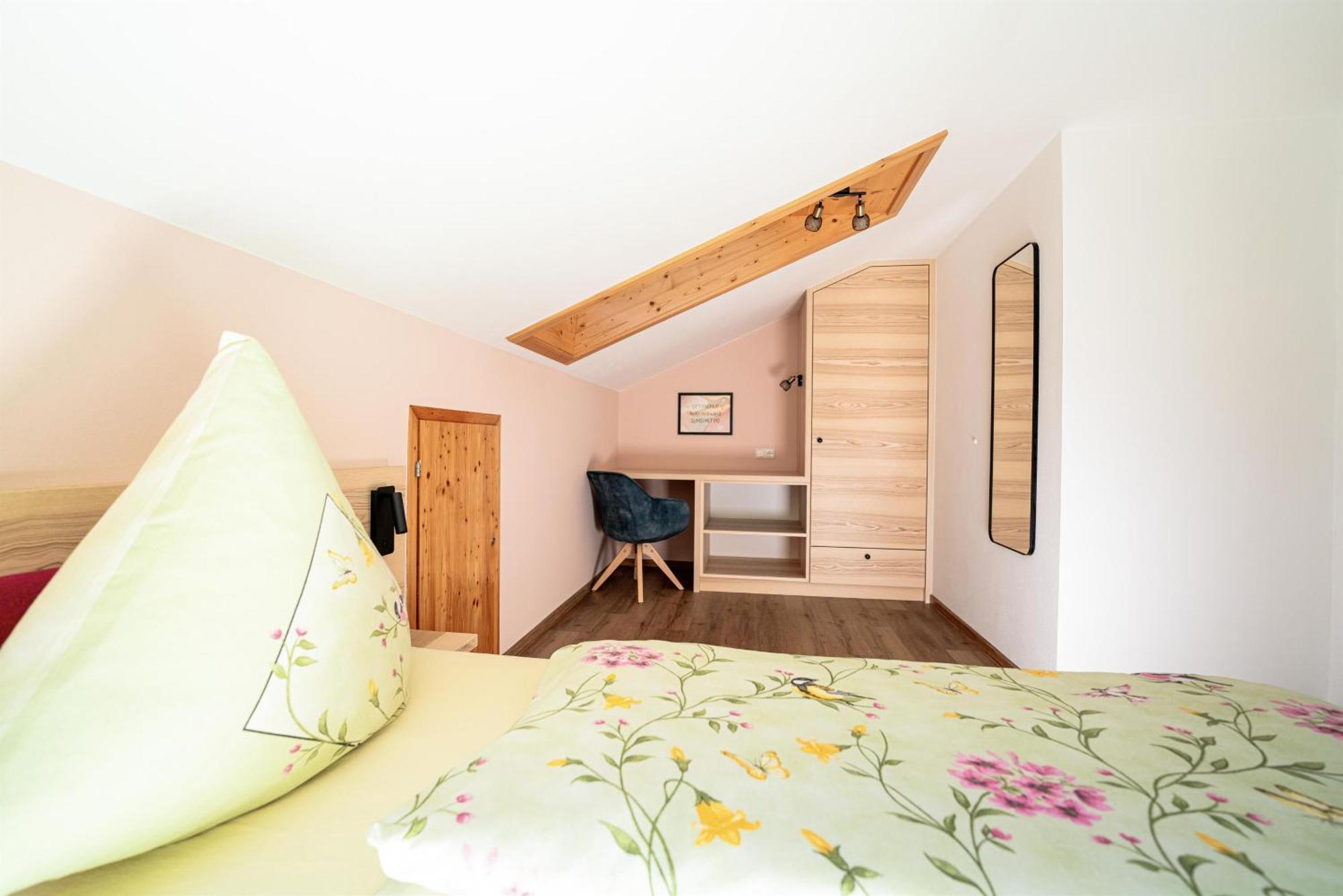 Haus Angelika Apartment *